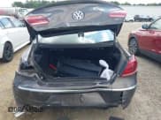 ✅ 2015 Volkswagen CC Executive • VIN: WVWRP7AN7FE802238 • Lot: 42321727. Wystawiony na IAAI z przebiegiem 65 933 mil. Bezpłatny archiwum sprzedaży aukcyjnych z USA i szczegółowy raport historii pojazdu na DreamBid. Zdjęcie 16.