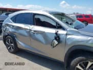 ✅ 2020 Lexus NX 300h • VIN: JTJGJRDZ9L5005033 • Lot: 42680037. Wystawiony na IAAI z przebiegiem 29 174 mil. Bezpłatny archiwum sprzedaży aukcyjnych z USA i szczegółowy raport historii pojazdu na DreamBid. Zdjęcie 6.