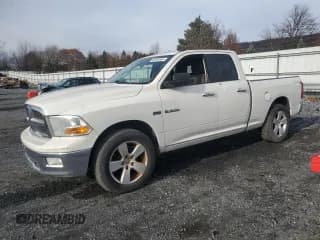 ✅ 2009 Dodge 1500 SLT • VIN: 1D3HV18TX9S777920 • Лот: 82834554. Опубликован ранее на Copart с пробегом 143 558 миль. Бесплатный доступ к архиву аукционных продаж из США и подробный отчёт об истории автомобиля на DreamBid. Изображение 1.