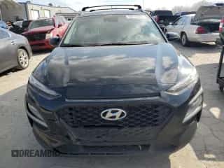 2020 Hyundai Kona SEL с VIN KM8K22AA3LU519848, выставлен на аукционе Copart как лот 46013323 с пробегом 50 217 миль миль и . История ставок и продаж доступна на DreamBid. Изображение 5.