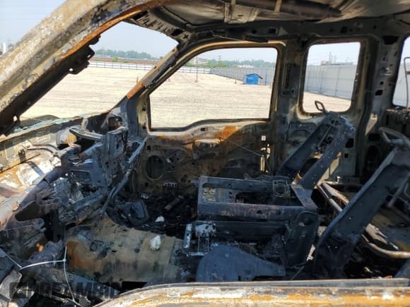 ✅ 2015 Ford F-250 XLT • VIN: 1FT7X2B67FED51006 • Lot: 59530675. Wystawiony na Copart z przebiegiem Nie podano. Bezpłatny archiwum sprzedaży aukcyjnych z USA i szczegółowy raport historii pojazdu na DreamBid. Zdjęcie 7.