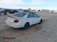 ✅ 2005 Toyota Camry LE • VIN: 4T1BE32K15U025625 • Lot: 43680737. Listed on IAAI with 218,341 mi. Free auction sales archive from the USA and detailed vehicle history report at DreamBid. Image 4.