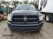 ✅ 2018 Ram 3500 Tradesman • VIN: 3C63RRGL0JG305154 • Лот: 81585535. Опубликован ранее на Copart с пробегом 158 520 миль. Бесплатный доступ к архиву аукционных продаж из США и подробный отчёт об истории автомобиля на DreamBid. Изображение 5.