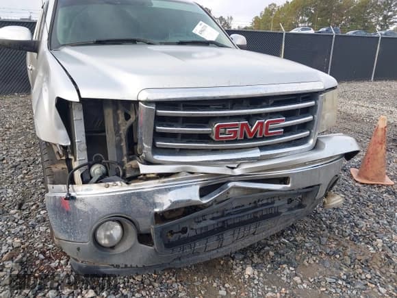 ✅ 2012 GMC Sierra 1500 SLE • VIN: 1GTR1VE06CZ326072 • Лот: 43562331. Опубликован ранее на IAAI с пробегом 196 856 миль. Бесплатный доступ к архиву аукционных продаж из США и подробный отчёт об истории автомобиля на DreamBid. Изображение 6.