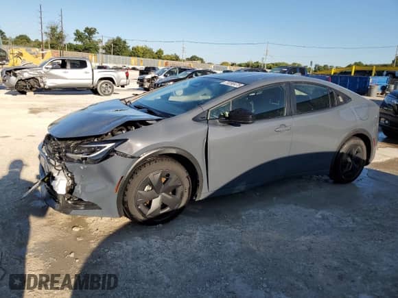 2025 Toyota Prius LE с VIN JTDACAAUXS3057231, выставлен на аукционе Copart как лот 70268475 с пробегом 4 902 миль миль и Списание • Salvage title. История ставок и продаж доступна на DreamBid. Изображение 1.