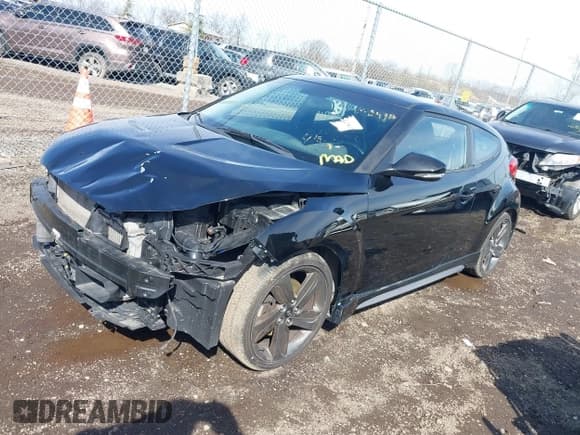 ✅ 2014 Hyundai Veloster Turbo • VIN: KMHTC6AE4EU211098 • Lot: 41846231. Wystawiony na IAAI z przebiegiem 121 591 mil. Bezpłatny archiwum sprzedaży aukcyjnych z USA i szczegółowy raport historii pojazdu na DreamBid. Zdjęcie 18.