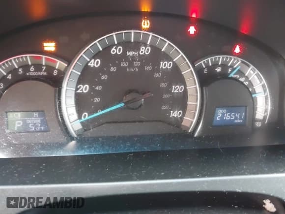 ✅ 2014 Toyota Camry SE • VIN: 4T1BF1FK8EU752823 • Lot: 43741194. Listed on IAAI with 216,541 mi. Free auction sales archive from the USA and detailed vehicle history report at DreamBid. Image 7.