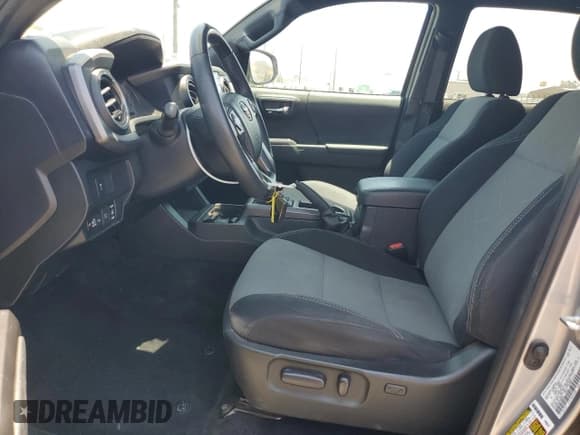 ✅ 2021 Toyota Tacoma SR5 • VIN: 3TYBZ5DN0MT000461 • Lot: 63437695. Listed on Copart with 80,017 mi. Free auction sales archive from the USA and detailed vehicle history report at DreamBid. Image 7.