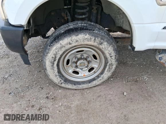 ✅ 2019 Ford F-350 Platinum • VIN: 1FT7W3BT9KED43627 • Lot: 43832539. Wystawiony na IAAI z przebiegiem Nie podano. Bezpłatny archiwum sprzedaży aukcyjnych z USA i szczegółowy raport historii pojazdu na DreamBid. Zdjęcie 38.