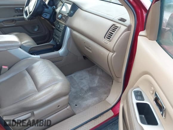 ✅ 2005 Honda Pilot EX-L • VIN: 5FNYF18645B019627 • Lot: 43809206. Listed on IAAI with 153,460 mi. Free auction sales archive from the USA and detailed vehicle history report at DreamBid. Image 5.