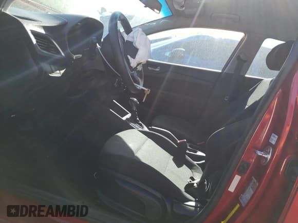 ✅ 2018 Hyundai Accent SE • VIN: 3KPC24A36JE013772 • Лот: 84016104. Опубликован ранее на Copart с пробегом 110 893 миль. Бесплатный доступ к архиву аукционных продаж из США и подробный отчёт об истории автомобиля на DreamBid. Изображение 7.