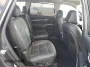 ✅ 2023 Kia Telluride SX Prestige X-Line • VIN: 5XYP5DGC2PG372144 • Lot: 81579585. Wystawiony na Copart z przebiegiem 28 827 mil. Bezpłatny archiwum sprzedaży aukcyjnych z USA i szczegółowy raport historii pojazdu na DreamBid. Zdjęcie 11.