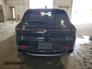 ✅ 2024 Alfa Romeo Tonale Ti • VIN: ZASPATCW9R3045855 • Lot: 67772645. Wystawiony na Copart z przebiegiem 21 263 mil. Bezpłatny archiwum sprzedaży aukcyjnych z USA i szczegółowy raport historii pojazdu na DreamBid. Zdjęcie 6.