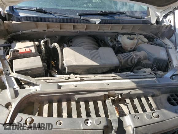 ✅ 2019 Chevrolet Silverado 1500 LT • VIN: 1GCRWCED8KZ349666 • Lot: 68882064. Wystawiony na Copart z przebiegiem 106 901 mil. Bezpłatny archiwum sprzedaży aukcyjnych z USA i szczegółowy raport historii pojazdu na DreamBid. Zdjęcie 11.