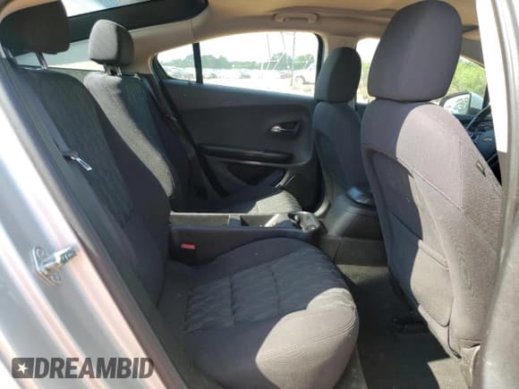 ✅ 2014 Chevrolet Volt • VIN: 1G1RC6E47EU126331 • Lot: 55901474. Wystawiony na Copart z przebiegiem 117 821 mil. Bezpłatny archiwum sprzedaży aukcyjnych z USA i szczegółowy raport historii pojazdu na DreamBid. Zdjęcie 11.