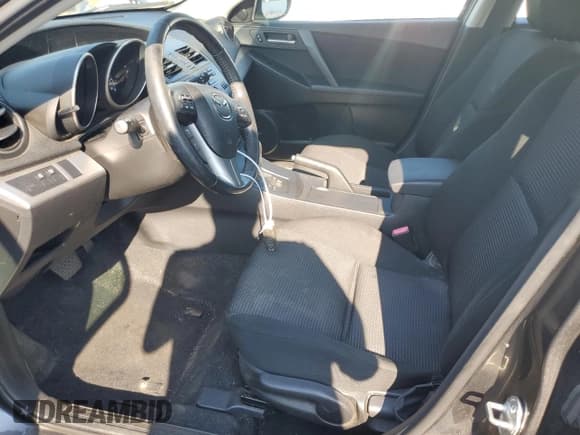 ✅ 2013 Mazda 3 i Touring • VIN: JM1BL1LP2D1775124 • Лот: 66806315. Опубликован ранее на Copart с пробегом 261 009 миль. Бесплатный доступ к архиву аукционных продаж из США и подробный отчёт об истории автомобиля на DreamBid. Изображение 7.