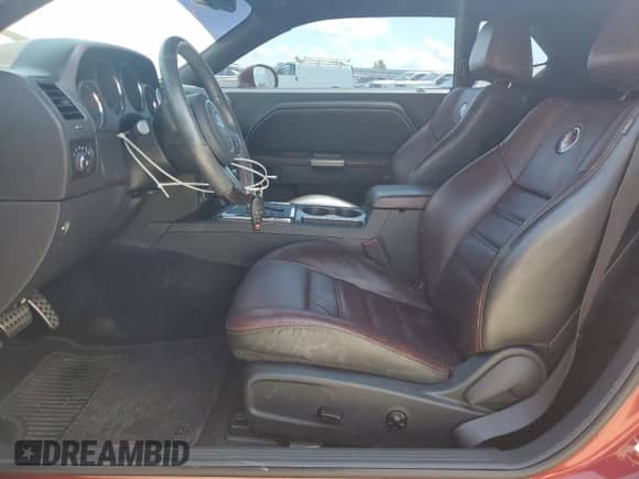 2014 Dodge Challenger R/T 100th Anniversary Appearance с VIN 2C3CDYBT8EH224812, выставлен на аукционе Copart как лот 63570765 с пробегом 78 555 миль миль и На запчасти • Non repairable. История ставок и продаж доступна на DreamBid. Изображение 7.