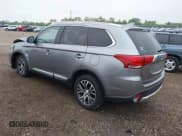 ✅ 2018 Mitsubishi Outlander SE • VIN: JA4AD3A35JZ064058 • Lot: 42311265. Listed on IAAI with 79,291 mi. Free auction sales archive from the USA and detailed vehicle history report at DreamBid. Image 3.