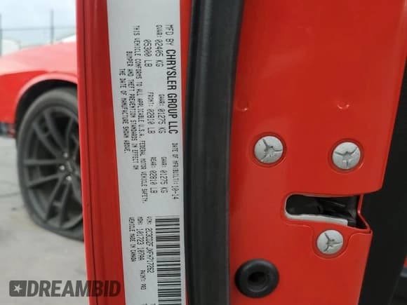 ✅ 2015 Dodge Challenger R/T Scat Pack • VIN: 2C3CDZFJXFH717262 • Lot: 70892945. Wystawiony na Copart z przebiegiem 180 542 mil. Bezpłatny archiwum sprzedaży aukcyjnych z USA i szczegółowy raport historii pojazdu na DreamBid. Zdjęcie 13.