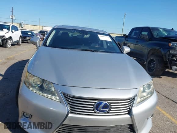 ✅ 2014 Lexus ES 300h • VIN: JTHBW1GG0E2039617 • Lot: 43604173. Wystawiony na IAAI z przebiegiem 173 759 mil. Bezpłatny archiwum sprzedaży aukcyjnych z USA i szczegółowy raport historii pojazdu na DreamBid. Zdjęcie 12.