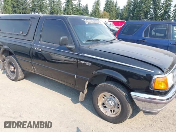 ✅ 1996 Ford Ranger XL • VIN: 1FTCR10A4TUC28730 • Lot: 42987578. Wystawiony na IAAI z przebiegiem 161 303 mil. Bezpłatny archiwum sprzedaży aukcyjnych z USA i szczegółowy raport historii pojazdu na DreamBid. Zdjęcie 1.