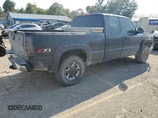 ✅ 2003 Chevrolet Silverado 1500 LS • VIN: 2GCEK19T831126182 • Лот: 71418014. Опубликован ранее на Copart с пробегом 268 105 миль. Бесплатный доступ к архиву аукционных продаж из США и подробный отчёт об истории автомобиля на DreamBid. Изображение 3.