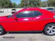 2016 Dodge Challenger SXT Plus z VIN 2C3CDZAG6GH137763, wystawiony jako IAAI lot #43310704 z przebiegiem 119 926 mil mil oraz . Historia ofert i sprzedaży dostępna na DreamBid. Obrazek 14.