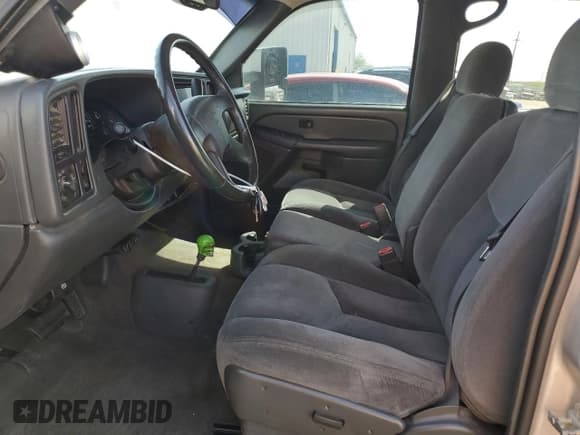 ✅ 2004 GMC Sierra 2500HD • VIN: 1GTHK23174F165138 • Lot: 51802895. Listed on Copart with 179,097 mi. Free auction sales archive from the USA and detailed vehicle history report at DreamBid. Image 7.