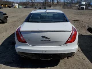 ✅ 2018 Jaguar XJ • VIN: SAJWJ1CD0J8W13820 • Lot: 45841844. Listed on Copart with 66,208 mi. Free auction sales archive from the USA and detailed vehicle history report at DreamBid. Image 6.