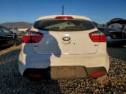 ✅ 2014 Kia Rio LX • VIN: KNADM5A30E6418281 • Lot: 96533555. Wystawiony na Copart z przebiegiem 186 957 mil. Bezpłatny archiwum sprzedaży aukcyjnych z USA i szczegółowy raport historii pojazdu na DreamBid. Zdjęcie 6.