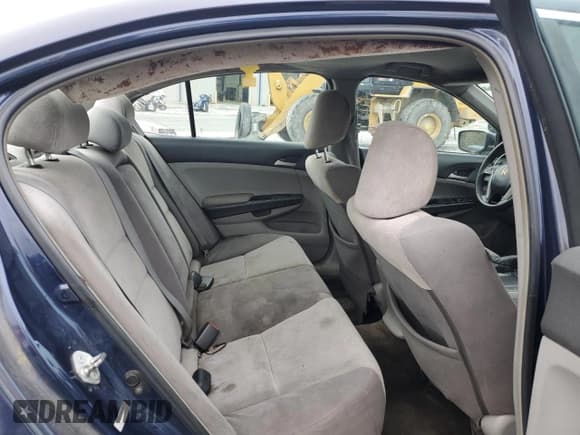 ✅ 2009 Honda Accord LX-P • VIN: 1HGCP26429A040264 • Lot: 89817935. Listed on Copart with 389,611 mi. Free auction sales archive from the USA and detailed vehicle history report at DreamBid. Image 10.