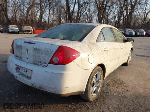 ✅ 2006 Pontiac G6 1SV • VIN: 1G2ZF55B564196004 • Lot: 43871530. Listed on IAAI with 81,001 mi. Free auction sales archive from the USA and detailed vehicle history report at DreamBid. Image 4.