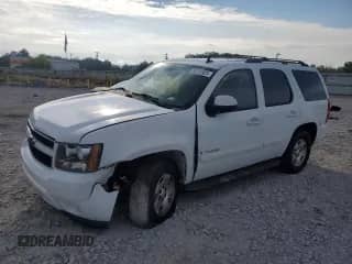 2008 Chevrolet Tahoe 3LT with VIN 1GNFC13008R128983, listed as a Copart auction lot 80761925 with 266,205 mi miles and Salvage title. Bid and sale history available at DreamBid. Image 1.