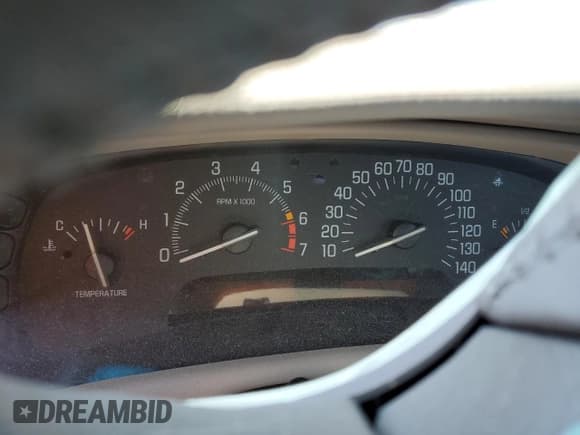 ✅ 2001 Buick Park Avenue Ultra • VIN: 1G4CU541314181702 • Lot: 56342355. Listed on Copart with Not provided. Free auction sales archive from the USA and detailed vehicle history report at DreamBid. Image 9.