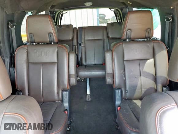 ✅ 2015 Ford Expedition Max XLT • VIN: 1FMJK1HT2FEF23529 • Лот: 68114715. Опубликован ранее на Copart с пробегом 161 718 миль. Бесплатный доступ к архиву аукционных продаж из США и подробный отчёт об истории автомобиля на DreamBid. Изображение 10.