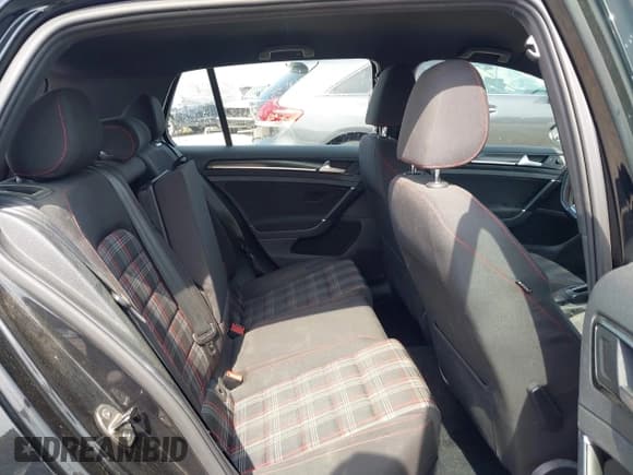 ✅ 2015 Volkswagen Golf GTI S • VIN: 3VW4T7AUXFM046120 • Лот: 42084476. Опубликован ранее на IAAI с пробегом 157 858 миль. Бесплатный доступ к архиву аукционных продаж из США и подробный отчёт об истории автомобиля на DreamBid. Изображение 8.