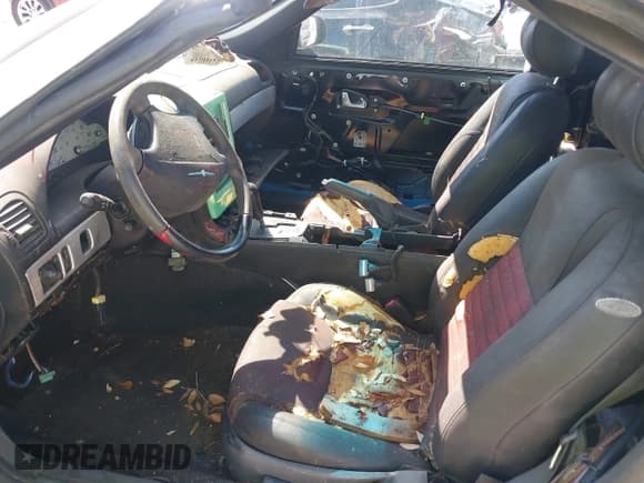 ✅ 2002 Ford Thunderbird Hardtop Premium • VIN: 1FAHP60AX2Y116343 • Lot: 42291076. Listed on IAAI with Not provided. Free auction sales archive from the USA and detailed vehicle history report at DreamBid. Image 5.