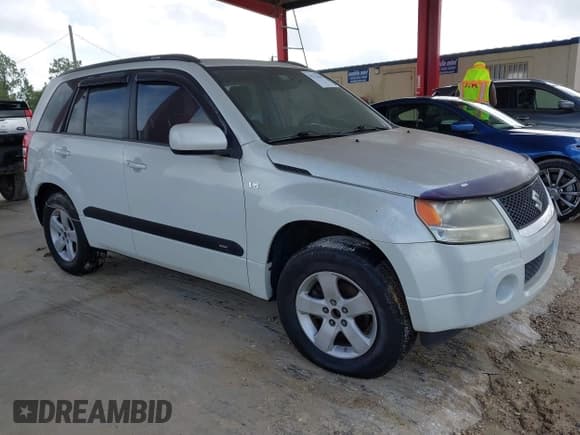 ✅ 2007 Suzuki Grand Vitara XSport • VIN: JS3TD944974200608 • Lot: 42714438. Listed on IAAI with 185,822 mi. Free auction sales archive from the USA and detailed vehicle history report at DreamBid. Image 1.
