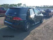 ✅ 2018 Mercedes-Benz GLE 63 S AMG • VIN: 4JGDA7FB1JB072195 • Лот: 42228802. Опубликован ранее на IAAI с пробегом 69 486 миль. Бесплатный доступ к архиву аукционных продаж из США и подробный отчёт об истории автомобиля на DreamBid. Изображение 4.