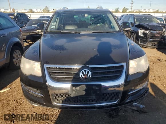 ✅ 2008 Volkswagen Touareg V6 • VIN: WVGBE77L58D058351 • Lot: 85352195. Listed on Copart with 174,366 mi. Free auction sales archive from the USA and detailed vehicle history report at DreamBid. Image 5.