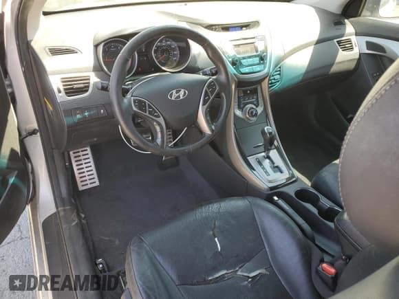 ✅ 2013 Hyundai Elantra SE • VIN: KMHDH6AEXDU018068 • Лот: 55693405. Опубликован ранее на Copart с пробегом 107 583 миль. Бесплатный доступ к архиву аукционных продаж из США и подробный отчёт об истории автомобиля на DreamBid. Изображение 8.