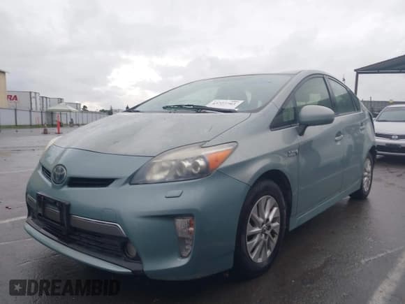 ✅ 2012 Toyota Prius • VIN: JTDKN3DP8C3012273 • Lot: 43727793. Listed on IAAI with 260,153 mi. Free auction sales archive from the USA and detailed vehicle history report at DreamBid. Image 2.