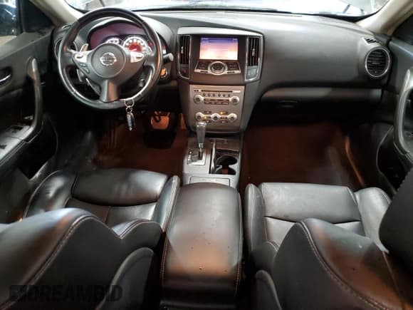 ✅ 2014 Nissan Maxima SV • VIN: 1N4AA5AP2EC439951 • Лот: 91227525. Опубликован ранее на Copart с пробегом 96 445 миль. Бесплатный доступ к архиву аукционных продаж из США и подробный отчёт об истории автомобиля на DreamBid. Изображение 8.