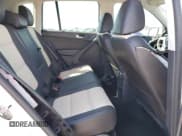 ✅ 2016 Volkswagen Tiguan SEL • VIN: WVGBV7AX2GW532318 • Лот: 85167715. Опубликован ранее на Copart с пробегом 89 349 миль. Бесплатный доступ к архиву аукционных продаж из США и подробный отчёт об истории автомобиля на DreamBid. Изображение 11.