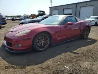2008 Chevrolet Corvette с VIN 1G1YY25W485119617, выставлен на аукционе Copart как лот 81695125 с пробегом 113 299 миль миль и Списание • Salvage title. История ставок и продаж доступна на DreamBid. Изображение 1.