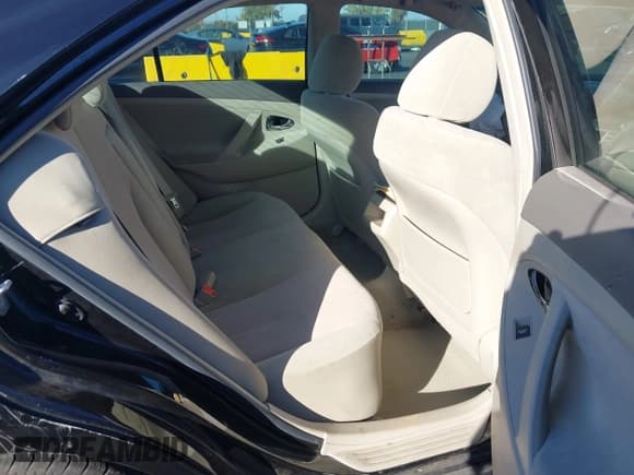 ✅ 2011 Toyota Camry LE • VIN: 4T4BF3EK9BR138152 • Lot: 43516429. Wystawiony na IAAI z przebiegiem 115 298 mil. Bezpłatny archiwum sprzedaży aukcyjnych z USA i szczegółowy raport historii pojazdu na DreamBid. Zdjęcie 8.