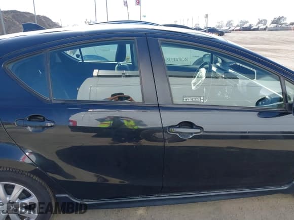 ✅ 2017 Toyota Prius One • VIN: JTDKDTB35H1596444 • Lot: 42030188. Listed on IAAI with 47,009 mi. Free auction sales archive from the USA and detailed vehicle history report at DreamBid. Image 13.