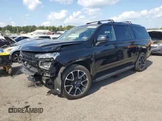 ✅ 2024 Chevrolet Suburban RST • VIN: 1GNSKEKD9RR102963 • Lot: 68914465. Wystawiony na Copart z przebiegiem 17 798 mil. Bezpłatny archiwum sprzedaży aukcyjnych z USA i szczegółowy raport historii pojazdu na DreamBid. Zdjęcie 1.