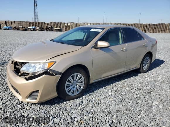2012 Toyota Camry LE with VIN 4T1BF1FK6CU112283, listed as a Copart auction lot 82589005 with 204,724 mi miles and Salvage title. Bid and sale history available at DreamBid. Image 1.