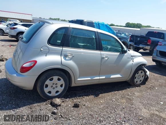 ✅ 2006 Chrysler PT Cruiser • VIN: 3A4FY48B26T339591 • Lot: 42444107. Listed on IAAI with 152,527 mi. Free auction sales archive from the USA and detailed vehicle history report at DreamBid. Image 13.